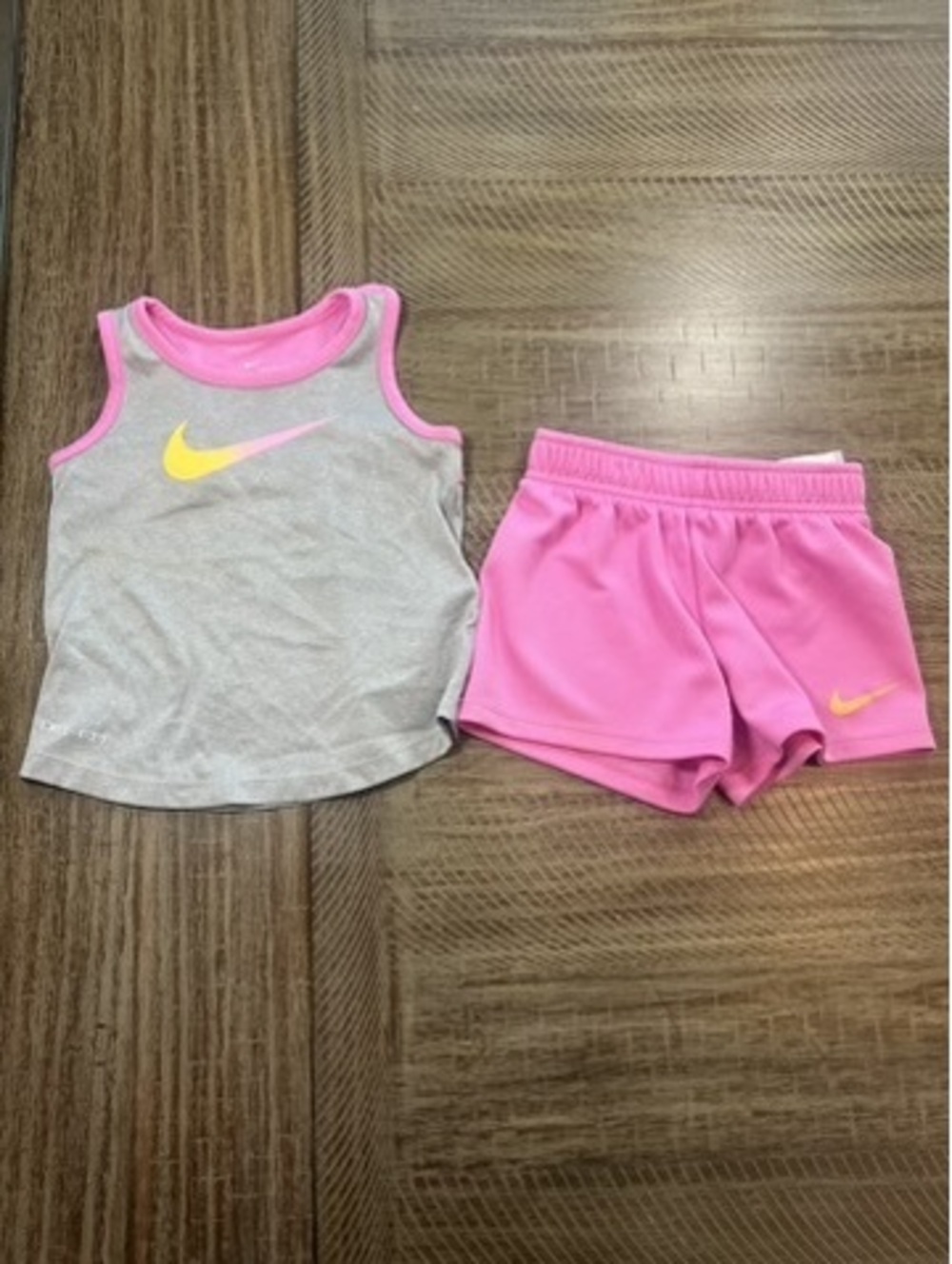 Nike Girls 2T matching Tank shorts outfit set